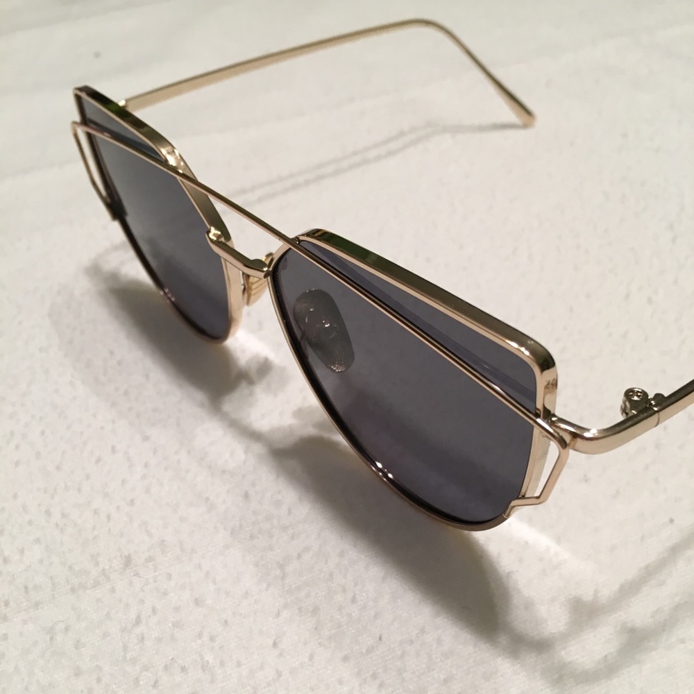 Sunglasses - Picture 2 of 3